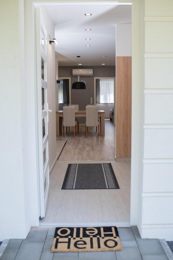 Twins Apartman Heviz Exterior photo