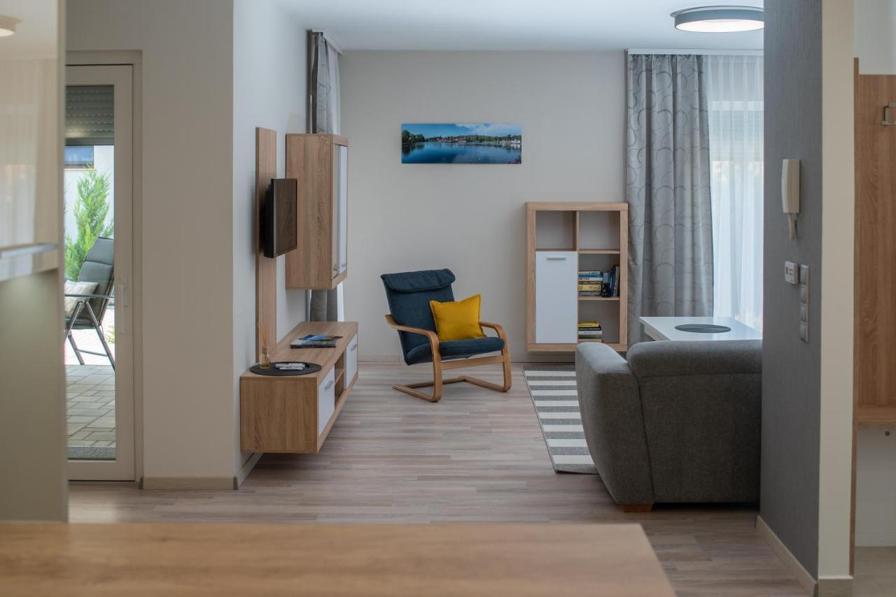 Twins Apartman Heviz Exterior photo