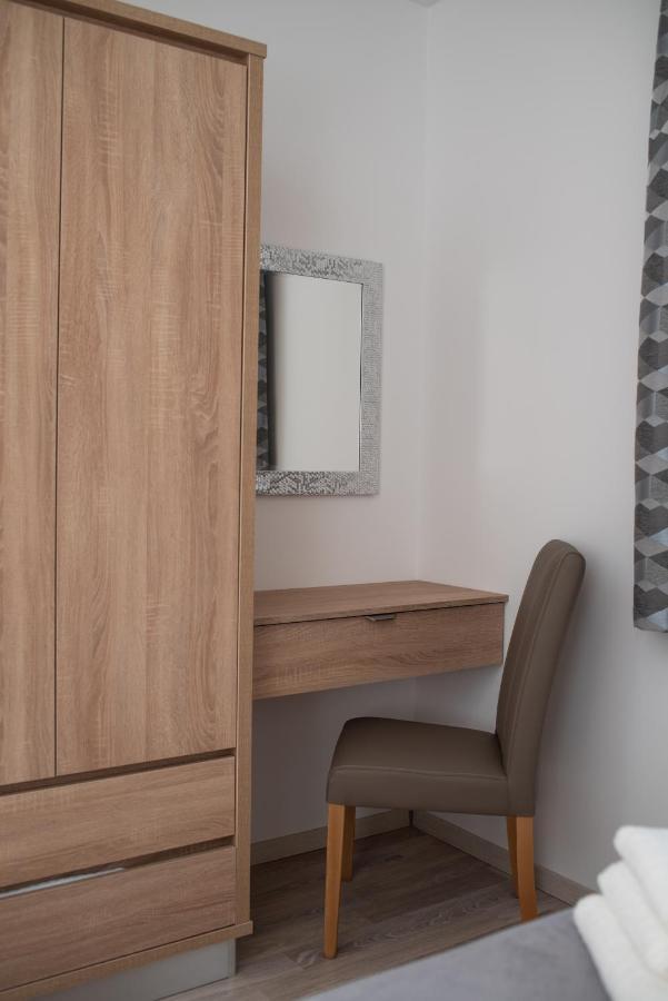 Twins Apartman Heviz Exterior photo